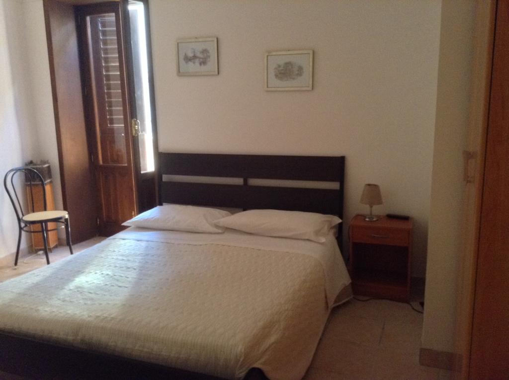 דירות סירקוזה Casa Archimede חדר תמונה
